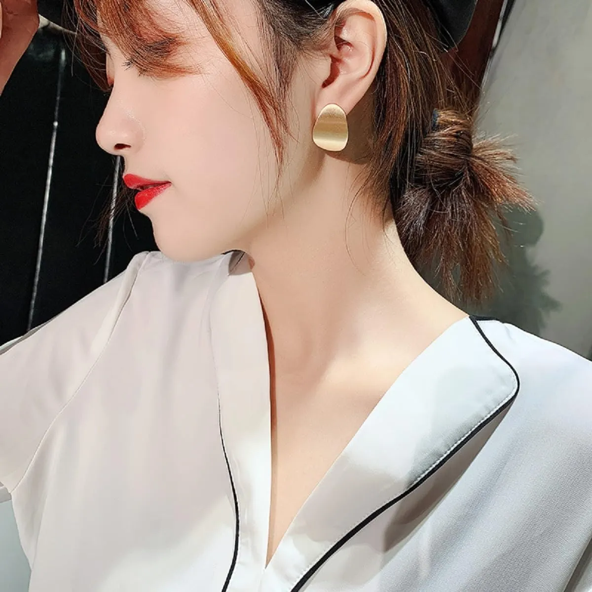 14K Gold Plated Hoop Earrings for Women Fashion Chunky Earrings Set Irregular Circle Geometric Earrings Lightweight Hypoallergenic with 925 Sterling Silver Post Gift Box