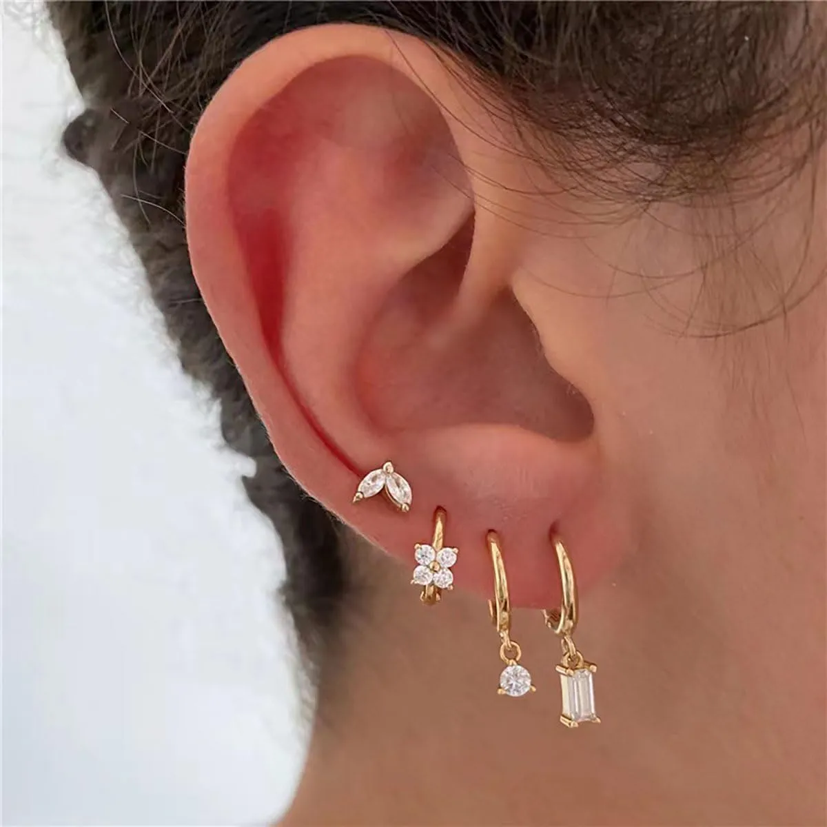 3-4 Pairs 14K Gold Plated Gold Hoop Earring Sets for Women Cubic Zirconia Dainty Stud Huggie Earrings for Multiple Piercing Hypoallergenic Small Hoop Dangle Earrings Cartilage Earring Set