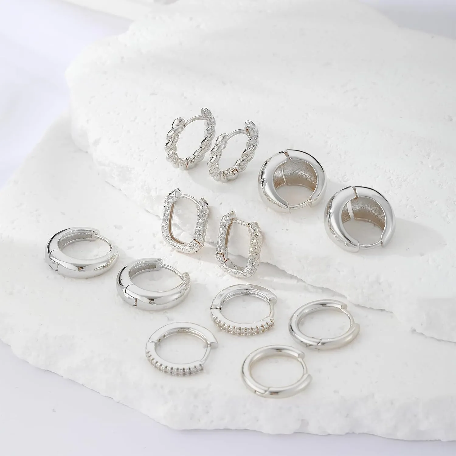 6 Pairs 14K Gold Hoop Earrings for Women,Chunky Hoop Earrings Multipack Hypoallergenic,Lightweight Hoop Earrings for Women Gold Jewelry Gifts