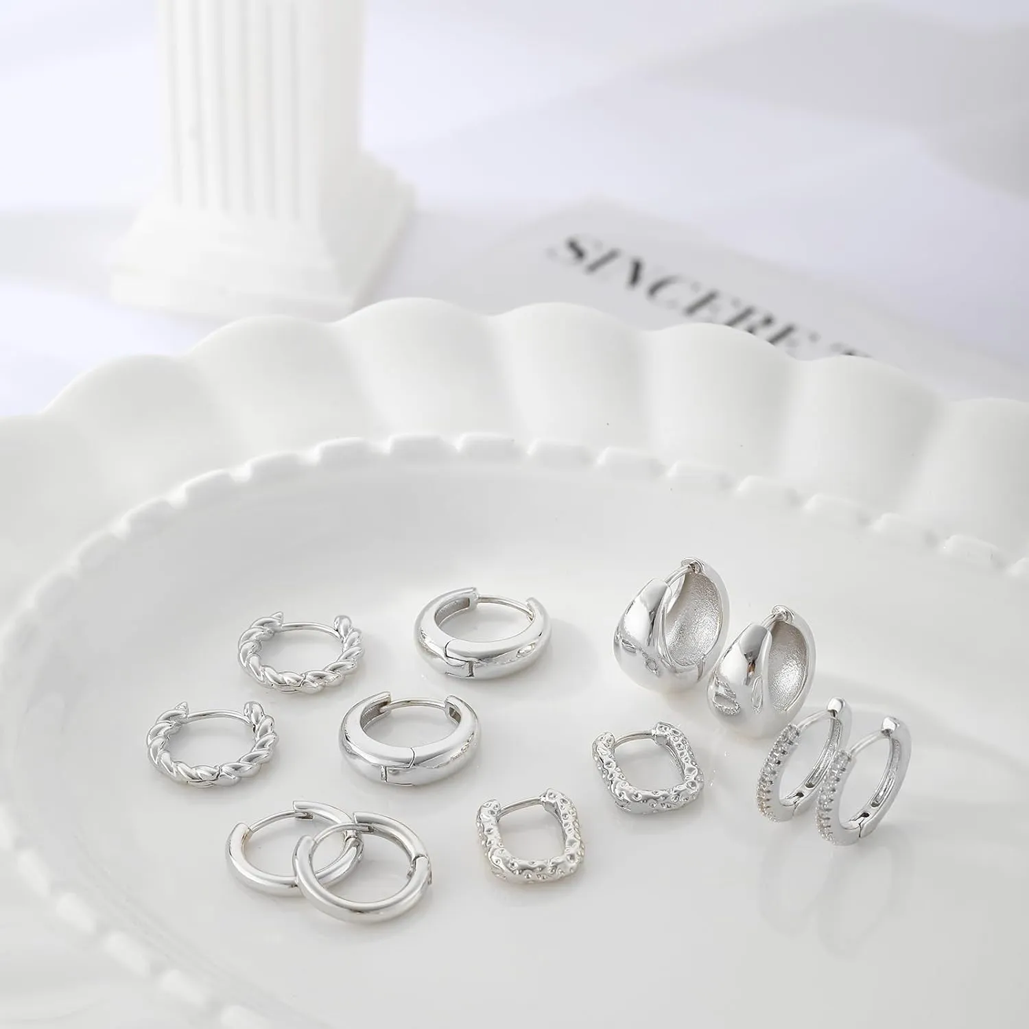 6 Pairs 14K Gold Hoop Earrings for Women,Chunky Hoop Earrings Multipack Hypoallergenic,Lightweight Hoop Earrings for Women Gold Jewelry Gifts
