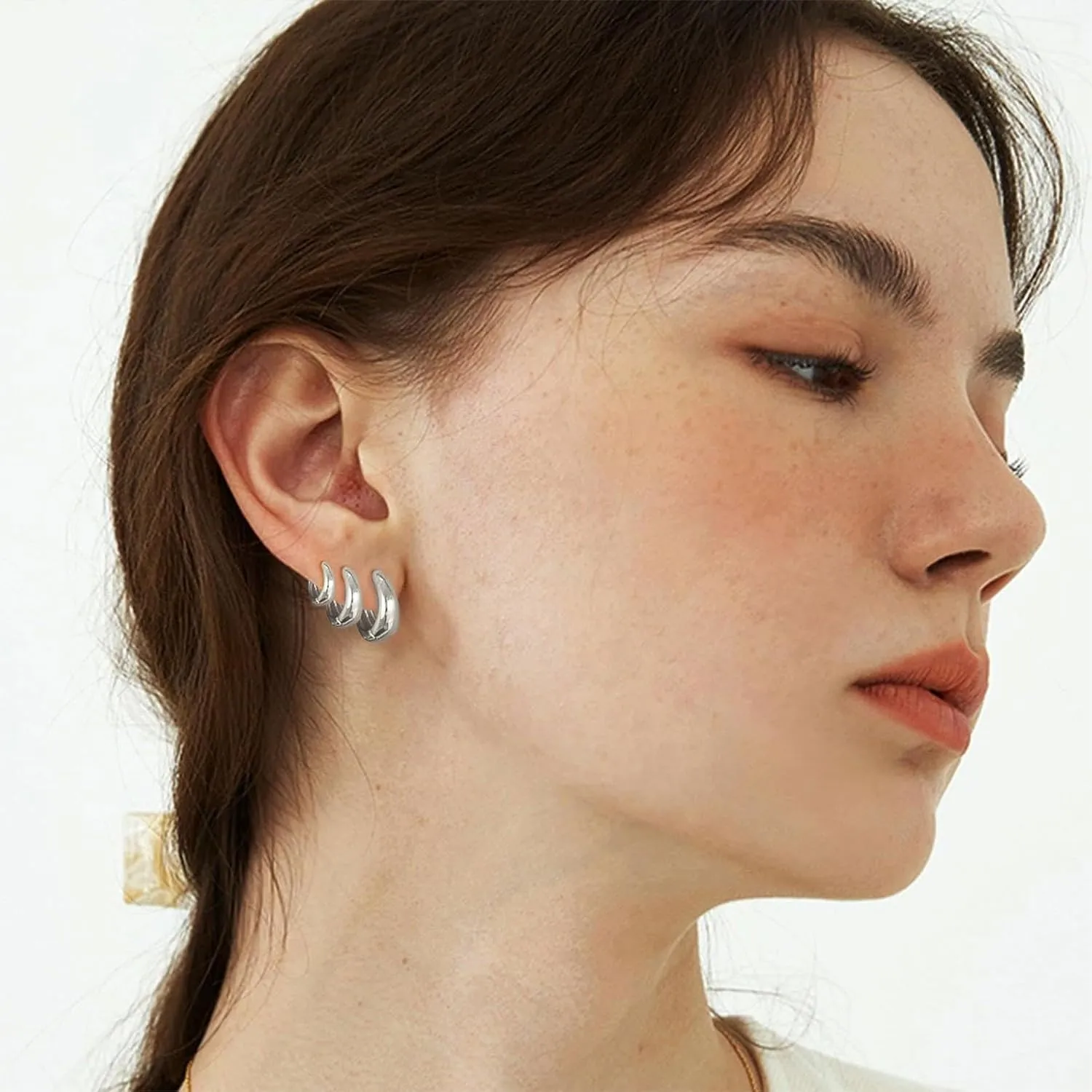 ASCOMY 3 Pairs Gold Hoop Earrings for Women Gold Earrings Set Twisted Huggie Hoops Earrings 14K Gold/White Gold Plated Lightweight Hypoallergenic Chunky Open Hoop Earrings Set Jewelry Gifts for Women