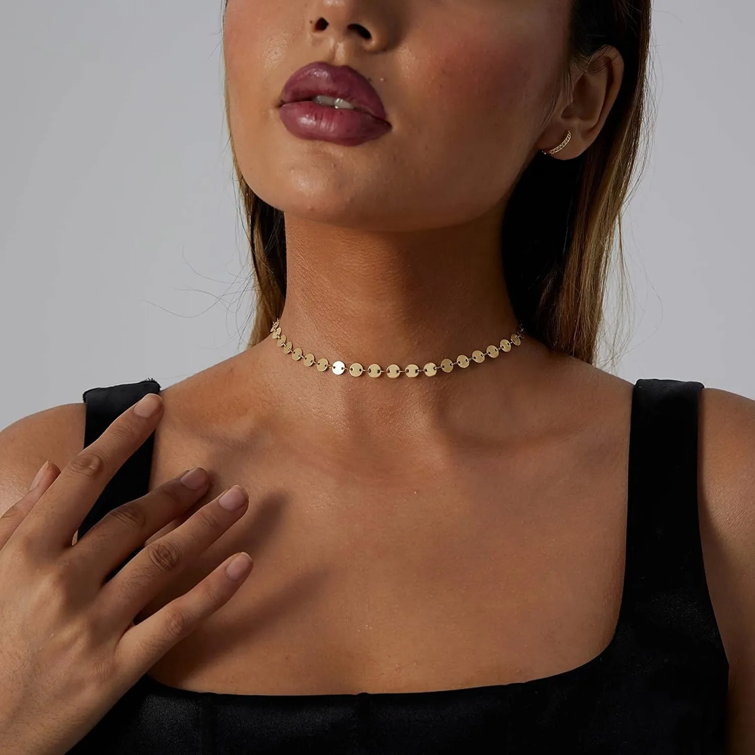 CAROVO Dainty Gold Chain Choker Necklace for Women 18K Gold Plated Minimalist Figaro Beaded Lace Satellite Coin Chain Necklace Delicate Choker Jewelry Gifts for Women