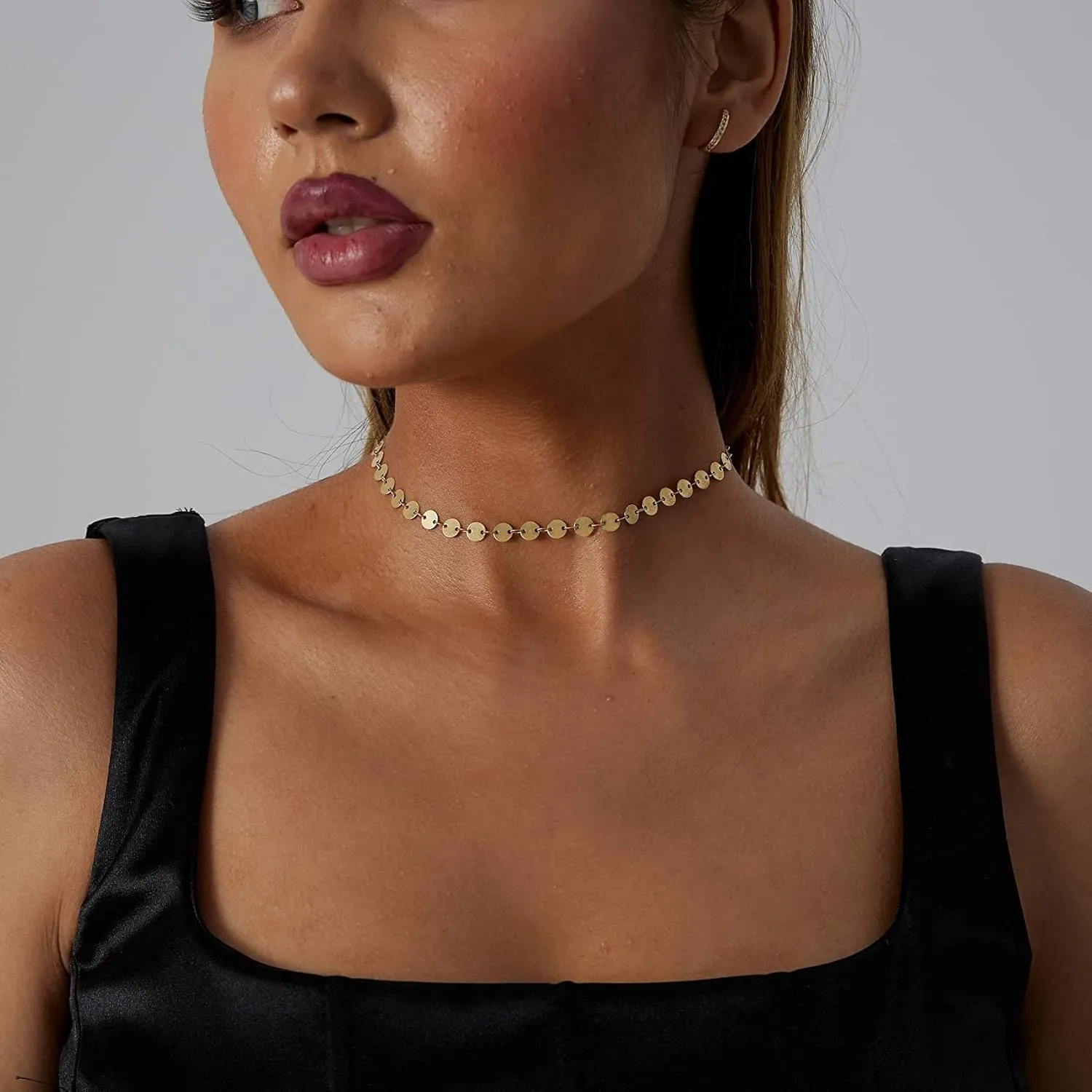 CAROVO Dainty Gold Chain Choker Necklace for Women 18K Gold Plated Minimalist Figaro Beaded Lace Satellite Coin Chain Necklace Delicate Choker Jewelry Gifts for Women