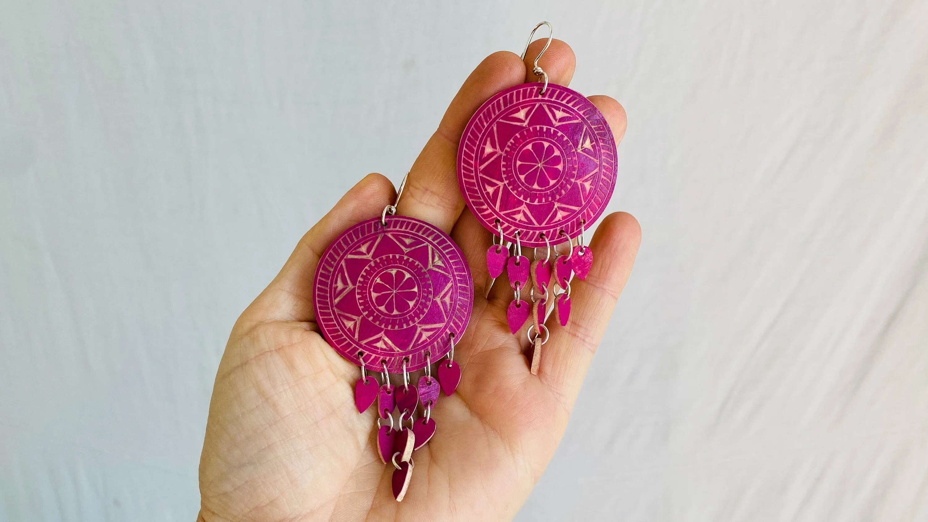 Carved Gourd Earrings. Sterling Silver. Oaxaca, Mexico. 1263