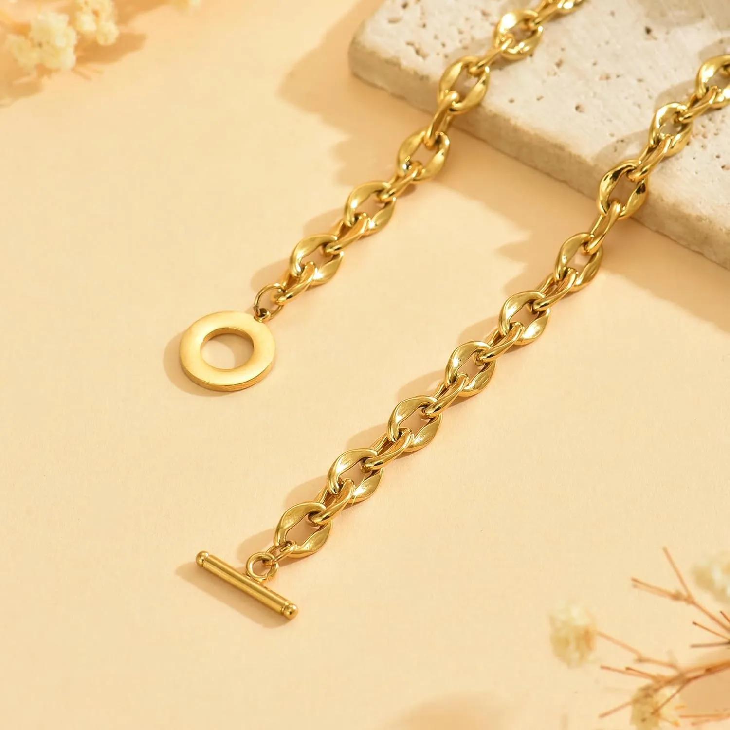 Chunky Toggle Necklace for Women 18K Gold Plated Vintage Paperclip Figaro Link Chain Necklaces Dainty Paper Clip Toggle Necklace for Jewelry Gift