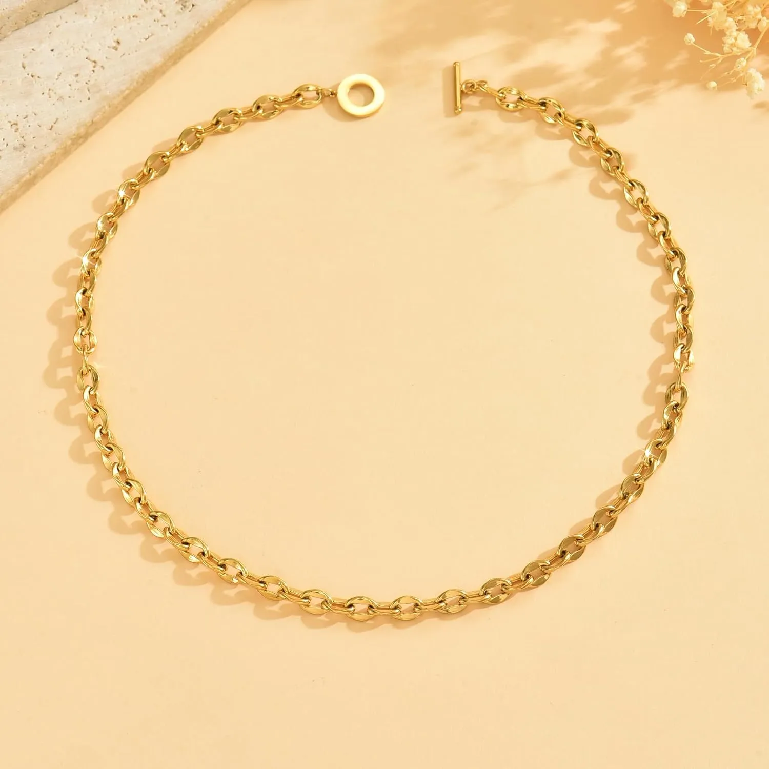 Chunky Toggle Necklace for Women 18K Gold Plated Vintage Paperclip Figaro Link Chain Necklaces Dainty Paper Clip Toggle Necklace for Jewelry Gift