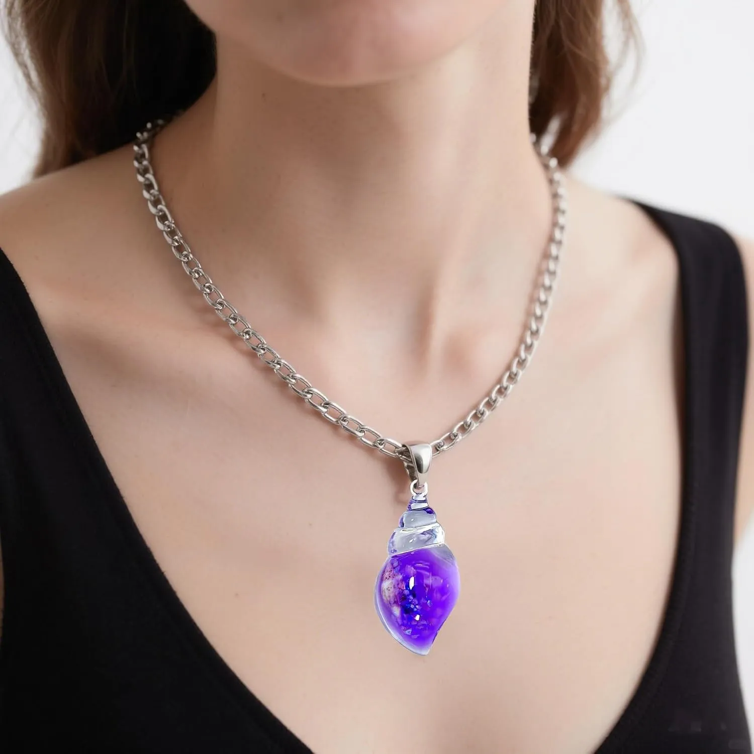 Conch Necklace for Women Luminous Silver Cuban Necklaces Boho Conch Seashell Jewelry for Beach Lovers Personality Beach Summer Surfer Jewelry