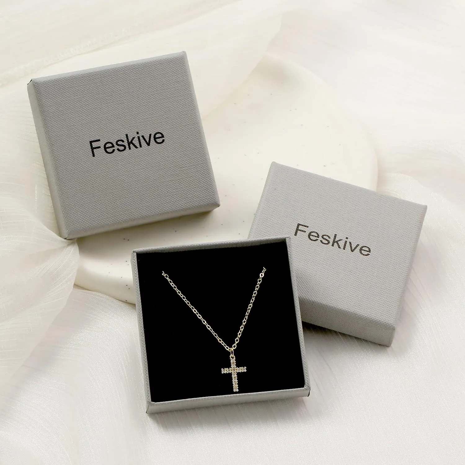 Cross Necklace for Women 14K Gold Plated Dainty Cubic Zirconia Sideways Cross Necklace Simple Cute Layered Gold Cross Pendant Satellite Chain Necklace Trendy Fashion Jewelry Gifts