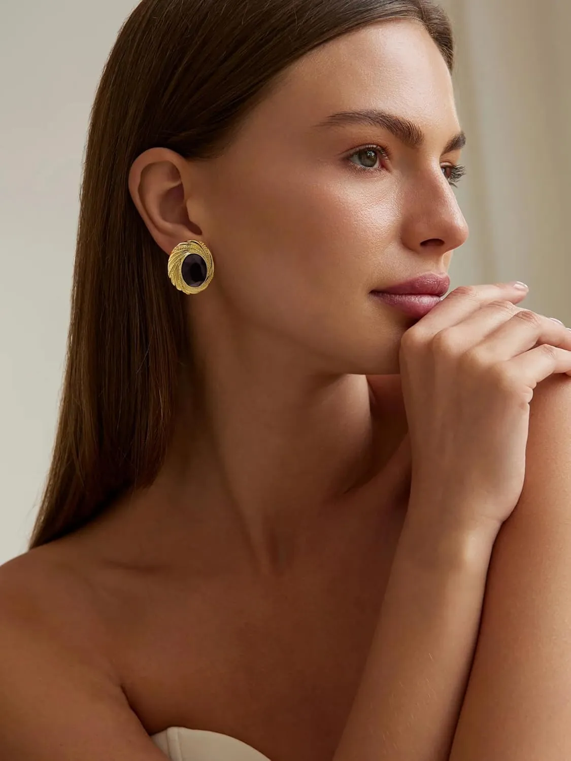 Gold Chunky Earrings for Women Vintage Earrings - Black and Gold Earrings Stone - Gold Stud Earrings Onyx - Dainty Earrings Hypoallergenic Jewelry