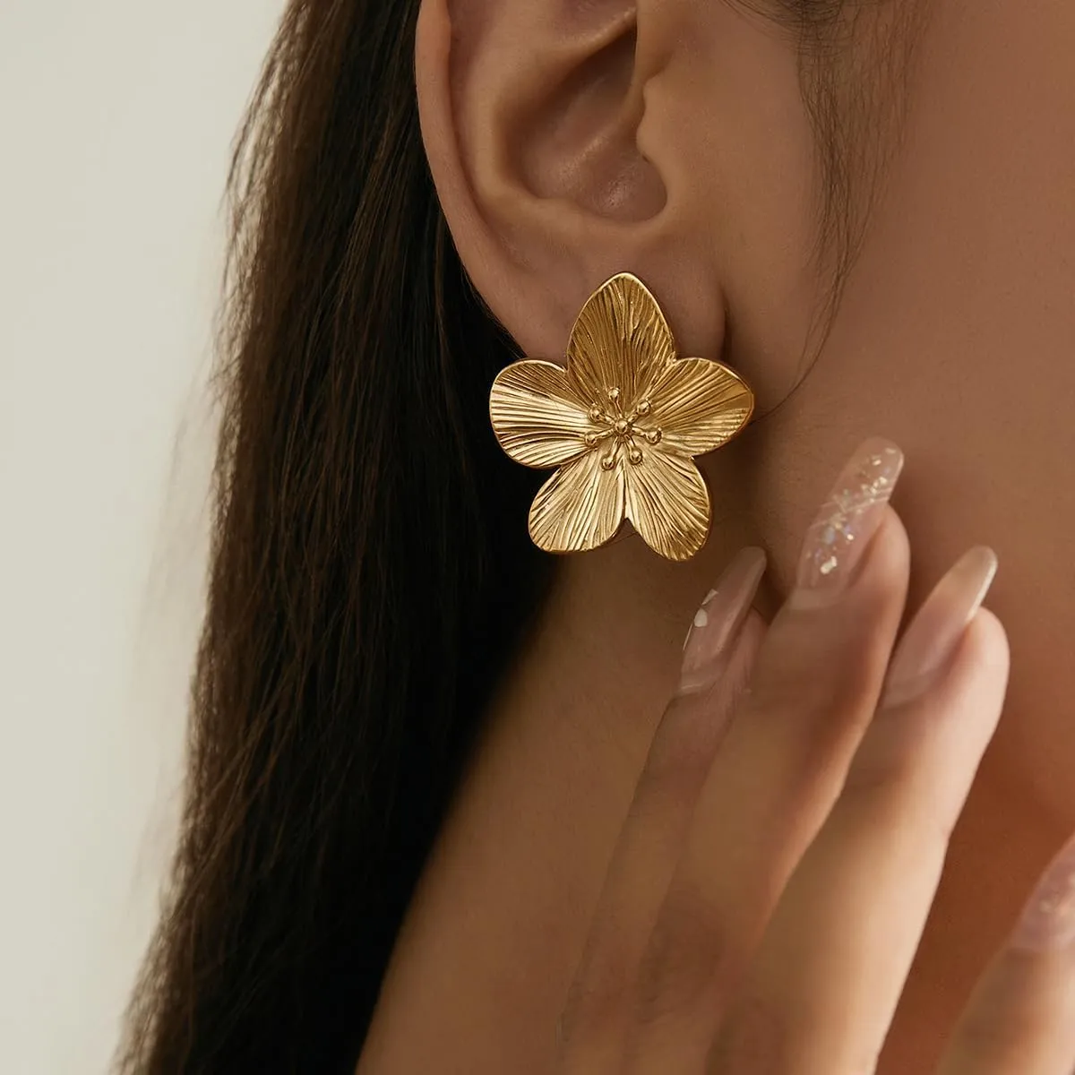 Gold Flower Earrings for Women Dangling Big Statement Earrings for Women Large Floral Stud Earring Daisy Spring Summer Fancy Earring Chunky Flower Gold Jewelry