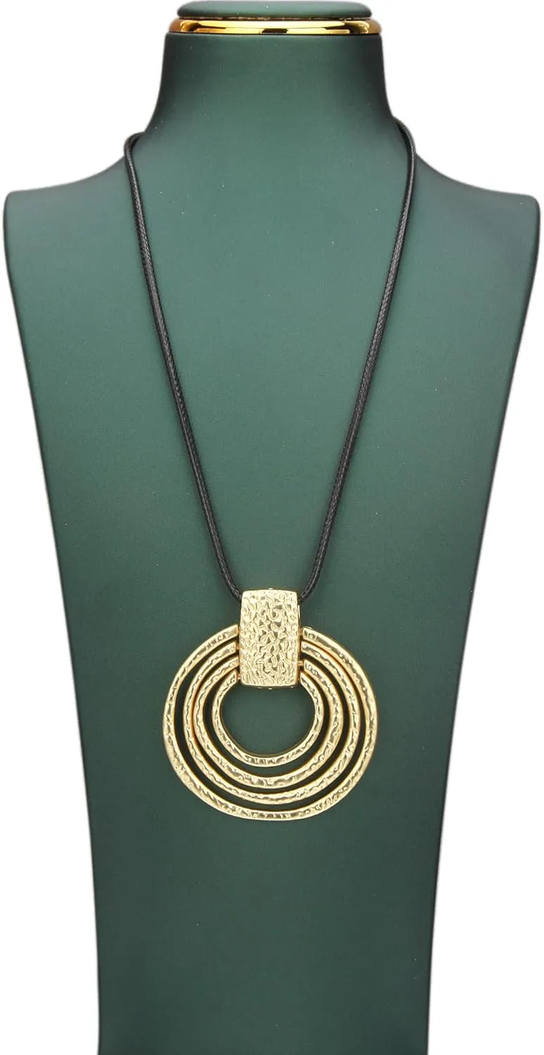 JAOYU Bohemian Necklaces for Women Leather Necklace Wood Pendant Choker Long Brown Necklace Chunky Circle Boho Hippie Jewelry