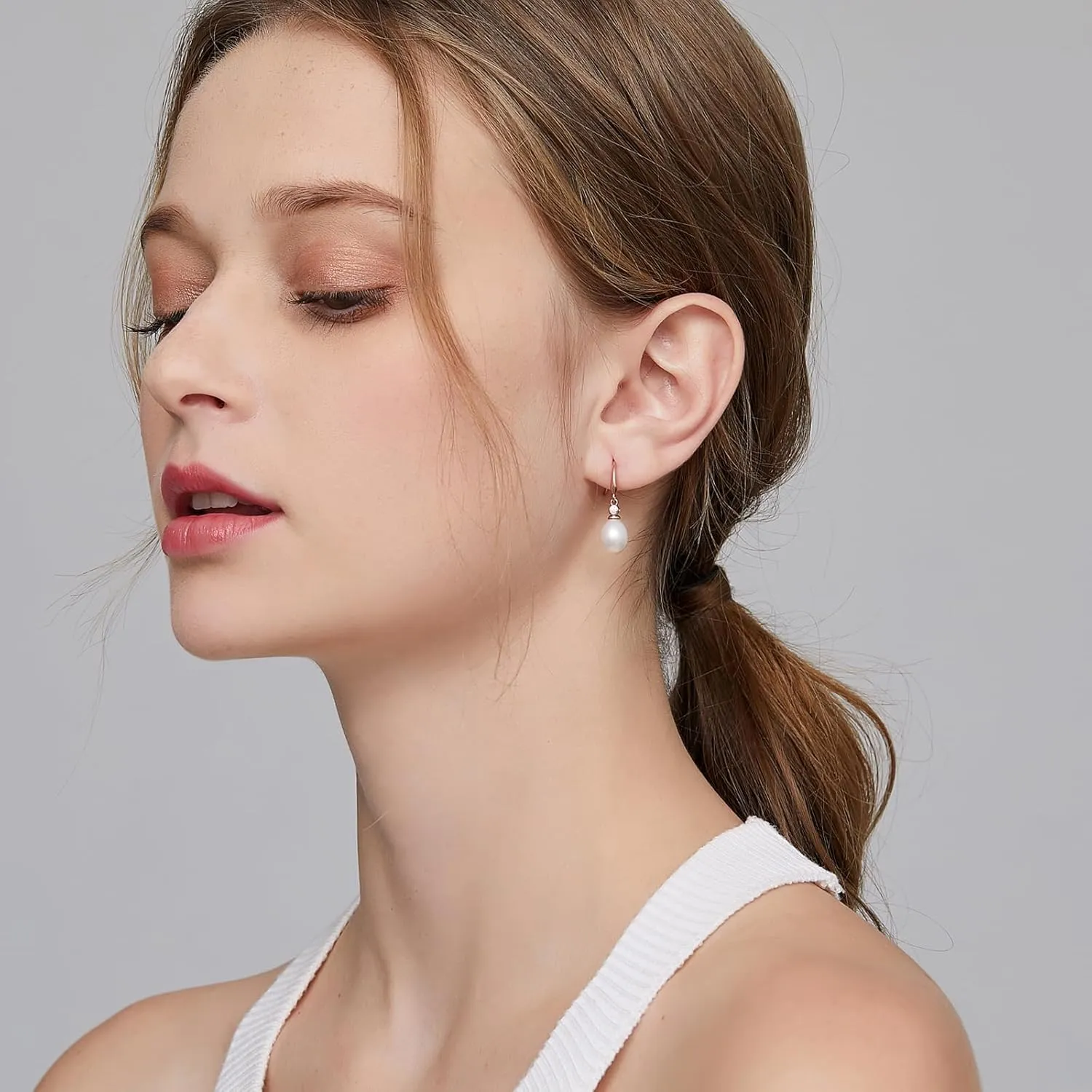 Jiamiaoi Pearl Earrings for Women 925 Sterling Silver Hook Earrings Dangle Drop Pearl Earrings Silver Drop Earrings for Women, Come with Gift Box