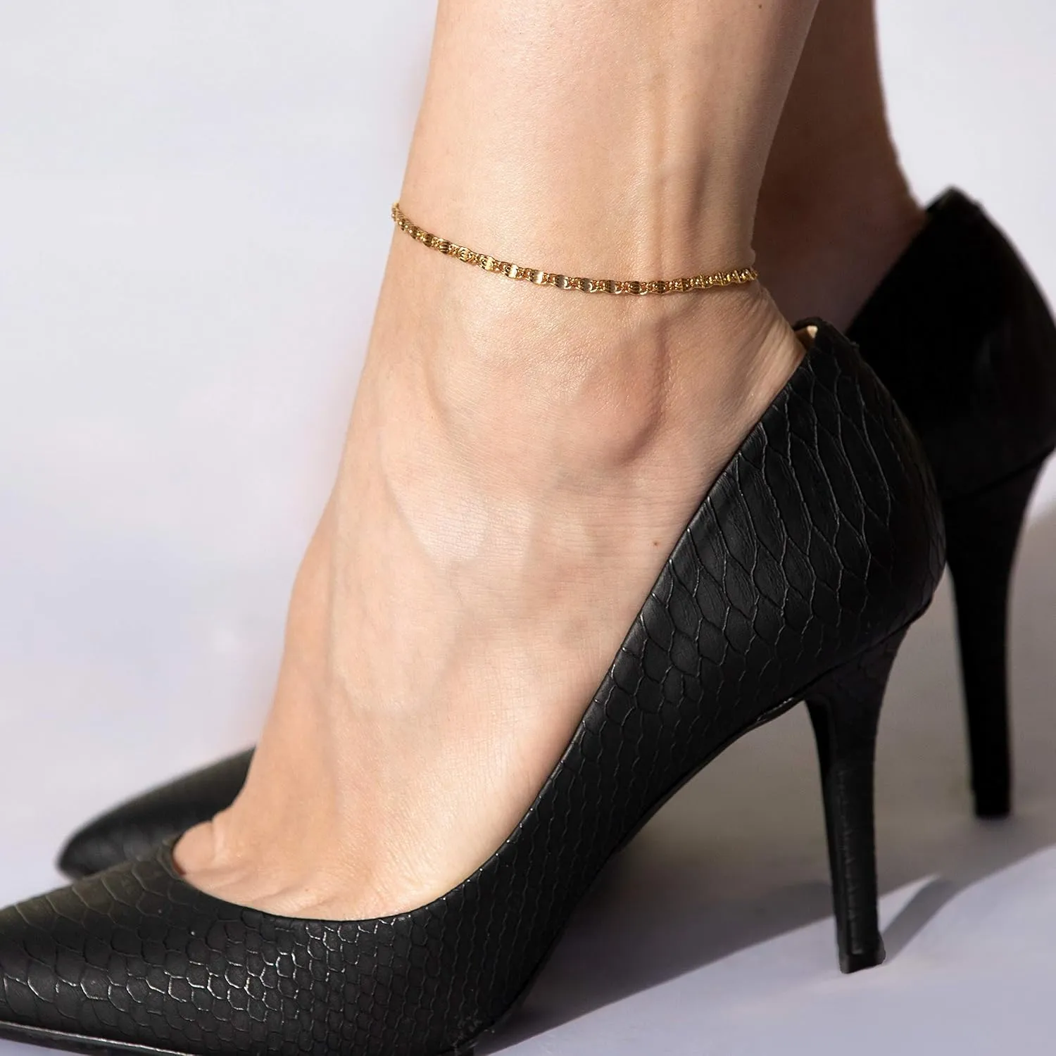 LIFETIME JEWELRY Womens Gold Anklet 24k Gold Plated Diamond Cut Scroll Ankle Bracelet