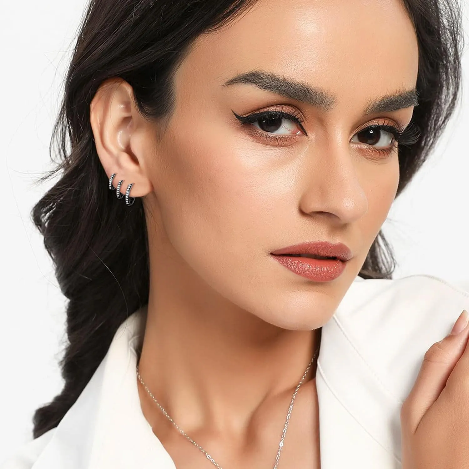 MDFUN 18K Gold Plated Chunky Hoop Earrings Set for Women Cubic Zirconia Hypoallergenic Small Huggie Hoops Earring Jewelry