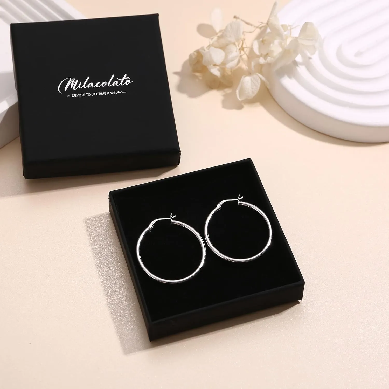 Milacolato 925 Sterling Silver Hoop Earrings for Women 18K White Gold Plated 2.5mm Chunky Huggie Hoop Earrings Hypoallergenic Lightweight Round-Tube Circle Small Big Hoop Earrings 13/15/20/25/30/40/50/60mm