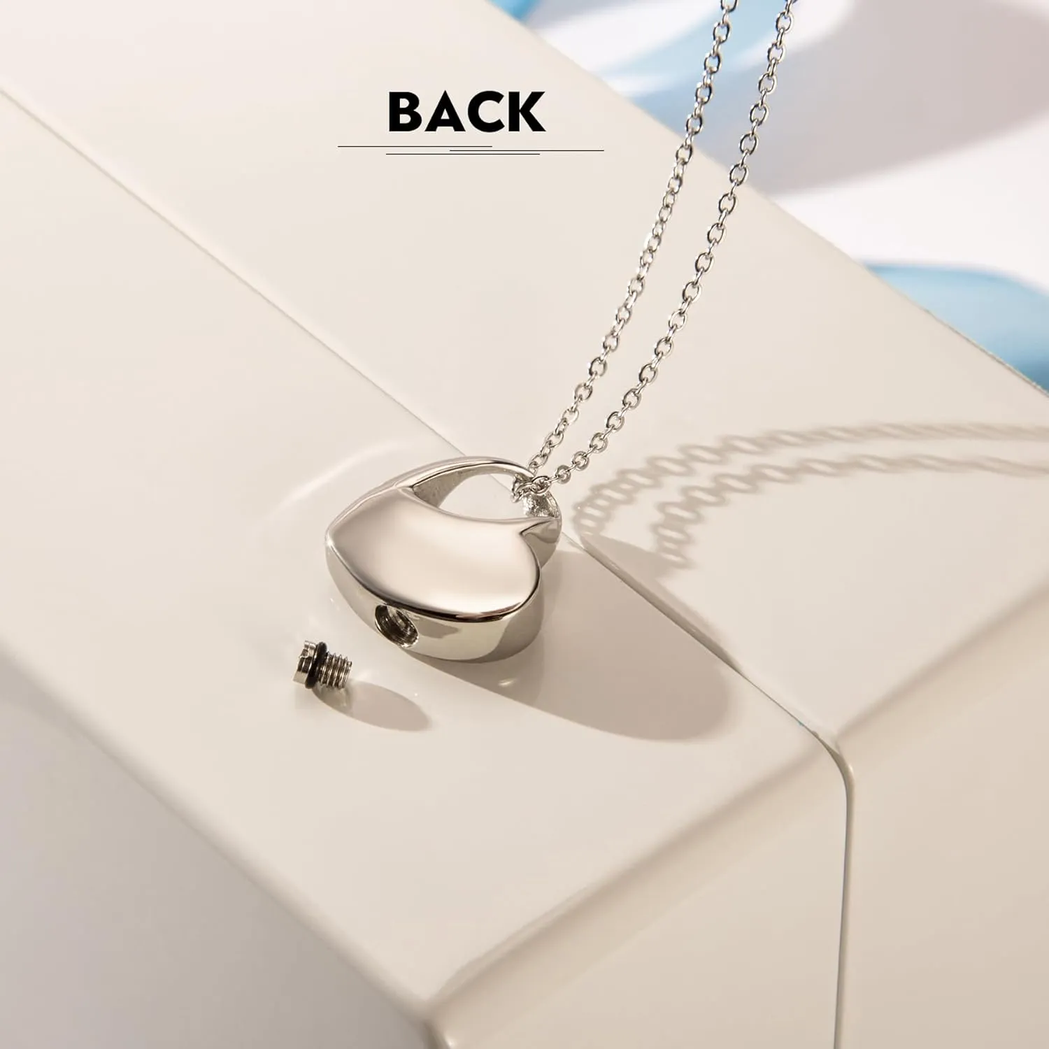 Mom Cremation Jewelry Heart Urn Necklaces for Ashes Memorial Waterproof Keepsake Pendant Stainless Steel Locket for Ash Holder