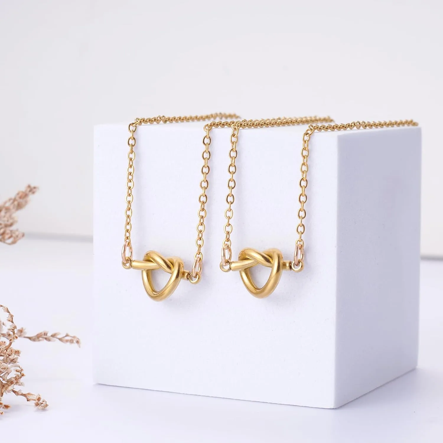 Ralukiia BFF Friendship Knot Infinity Necklace for 2 Best Friend Long Distance Birthday Jewelry Gifts for Her Women Bestie