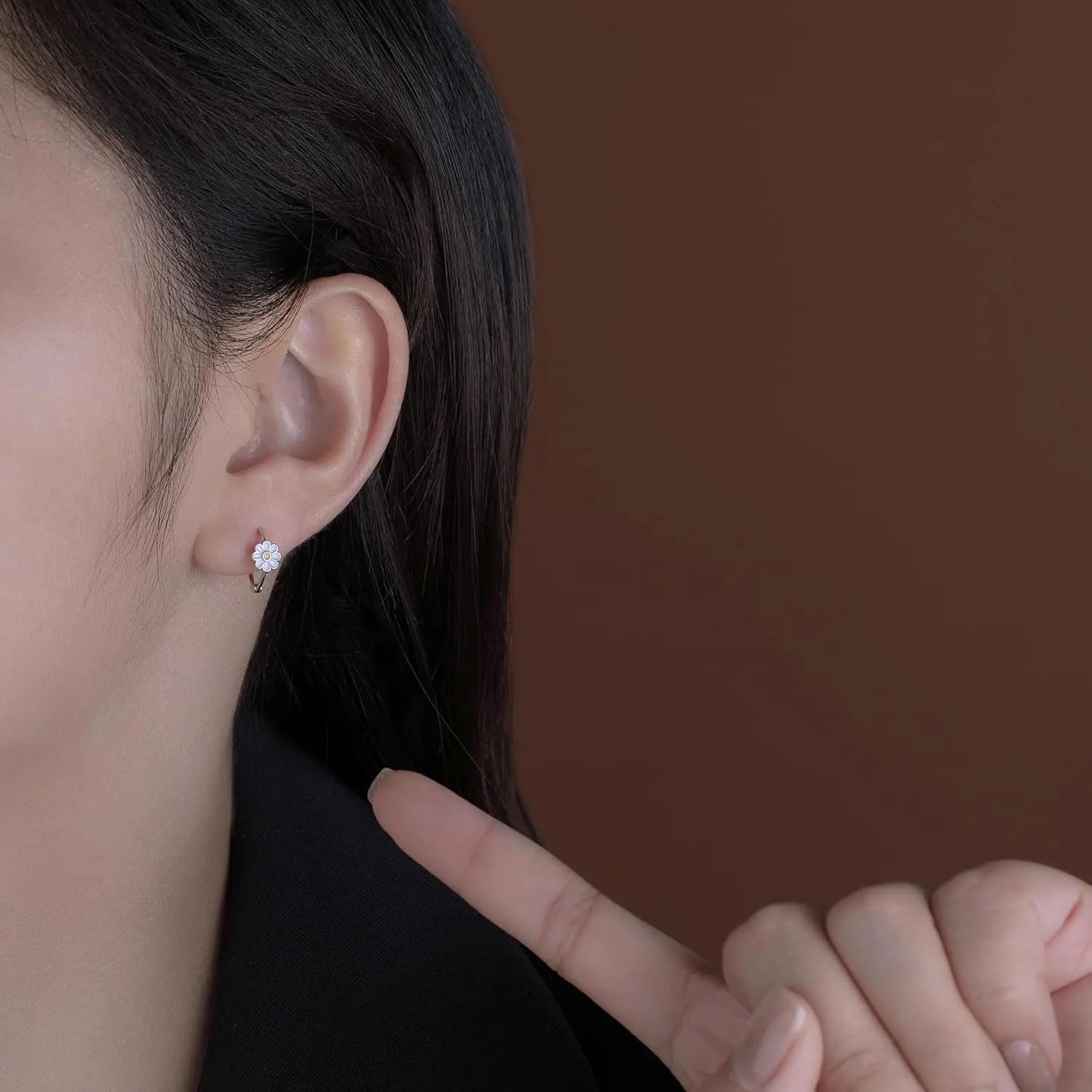 Reffeer Solid 925 Sterling Silver Daisy Flower Hoop Earrings for Women Teens Flower Hoop Earrings Spring Cartilage Helix Earrings