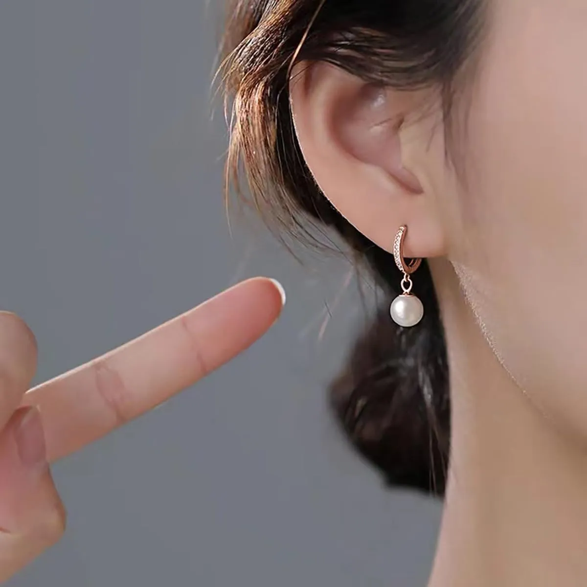 SLUYNZ Solid 925 Sterling Silver Pearls Hoop Earrings for Women Teens Wedding Pearls Earrings Hoop Earrings Huggie