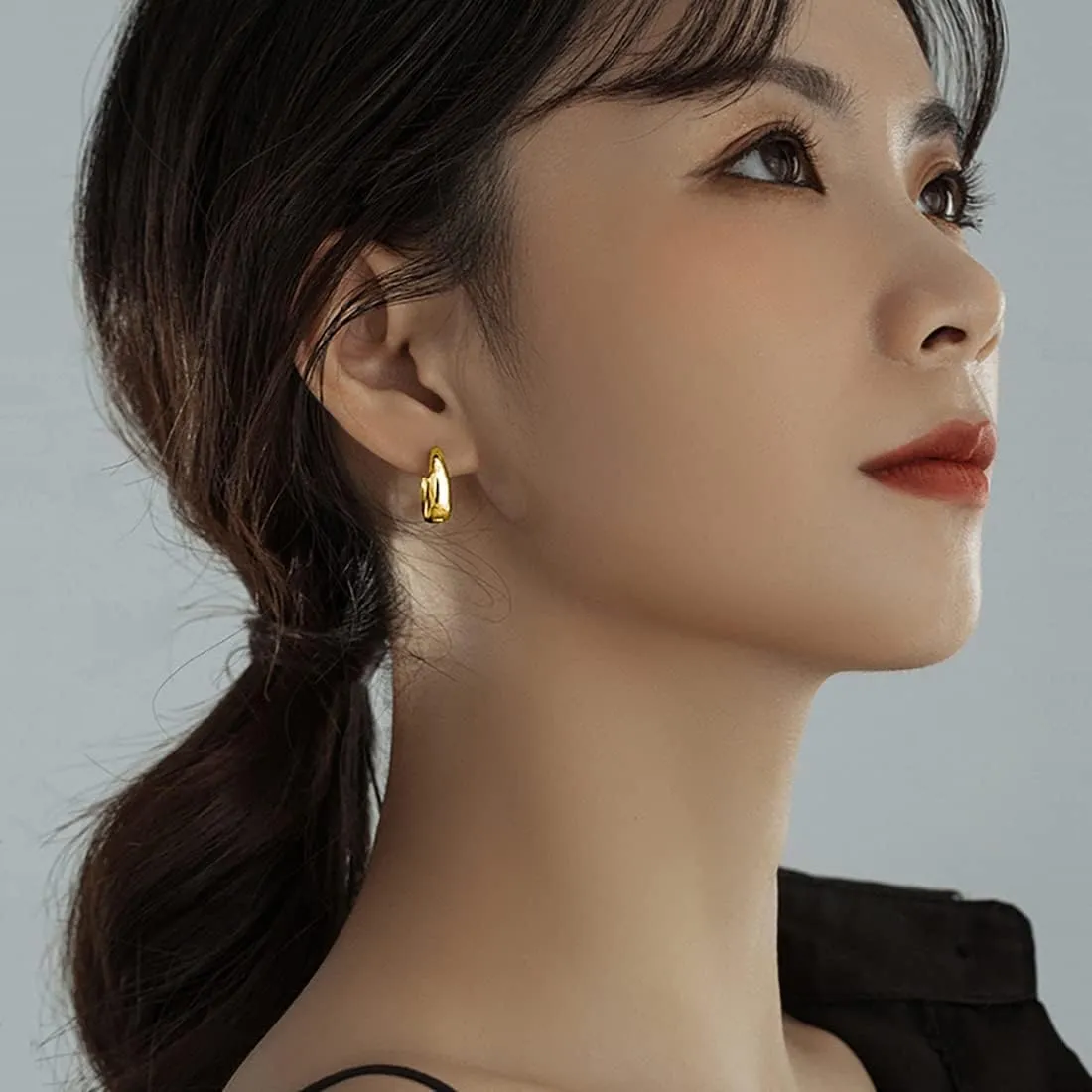 SLUYNZ Solid 925 Sterling Silver Waterdrop Hoop Earrings for Women Teens Teardrop Hoop Earrings Gold Chunky Hoop Earrings Half Hoop Earrings