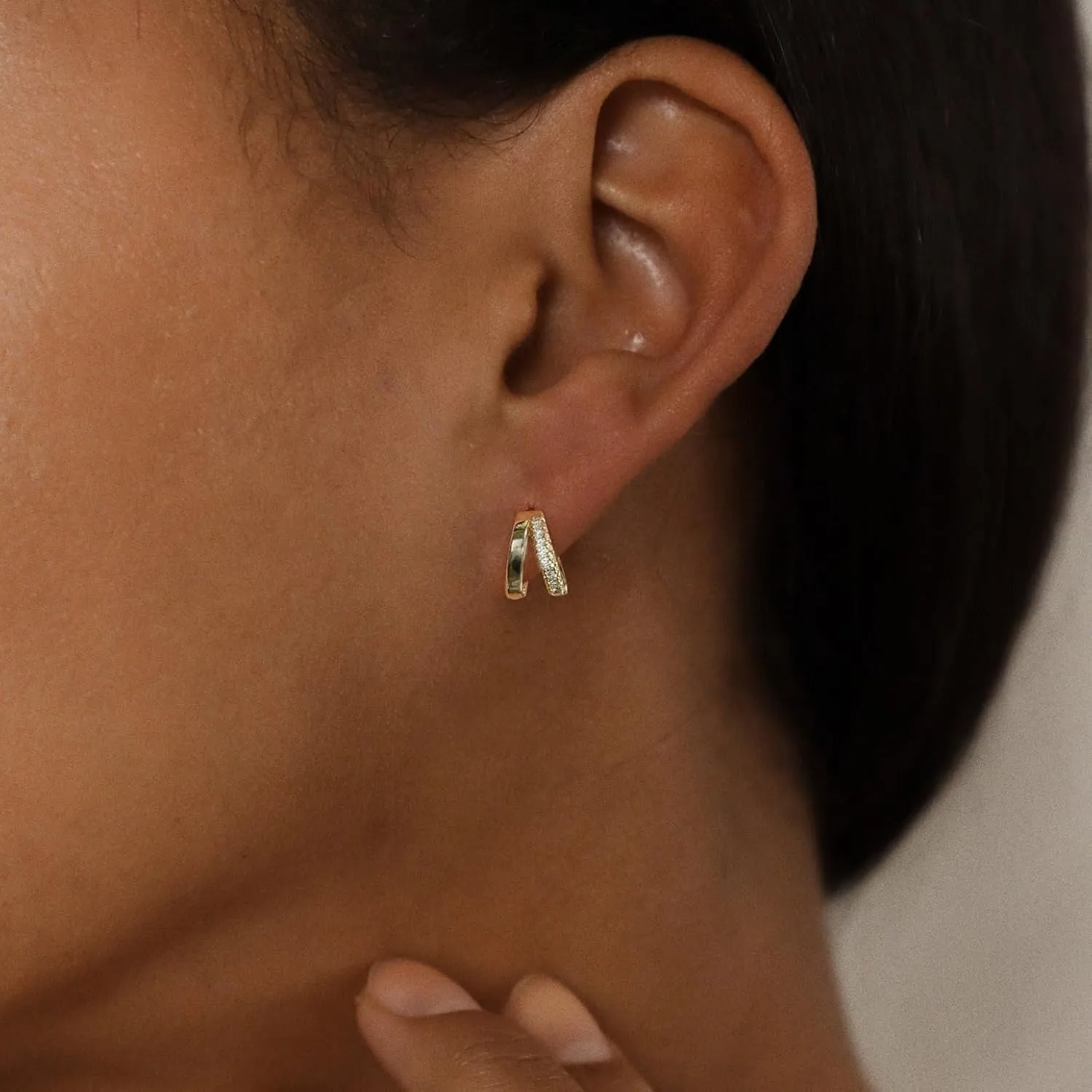 Small Hoop Earrings for Women,14K Gold/Sterling Silver Plated CZ Huggie Earrings Simple Minimalism Earrings Stud Dainty Diamond Earrings