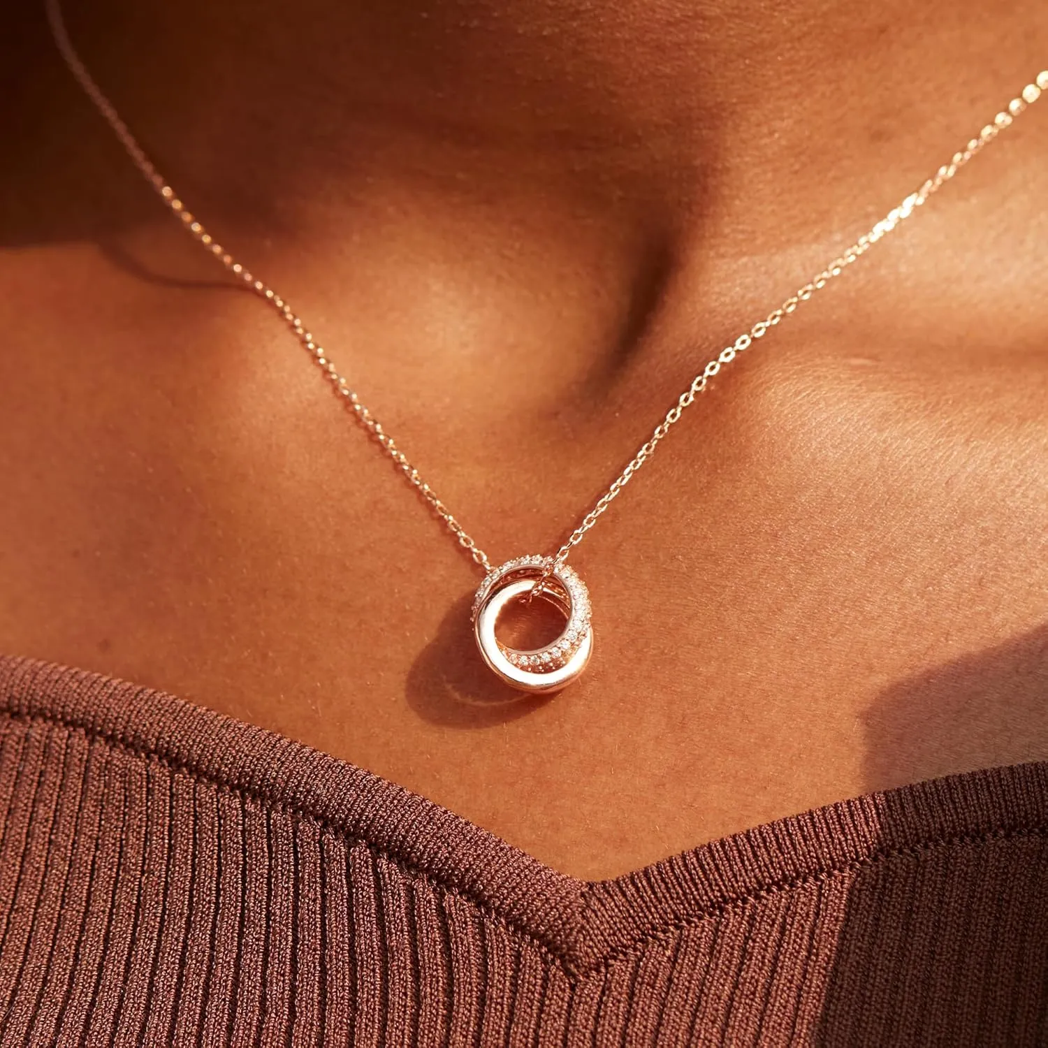 STORYJEWELLERY Rose Gold Necklaces for Women, Gifts for Women, Birthday Gifts for Mom Daughter Sister and Friends, Friendship Necklace, Womens Jewelry